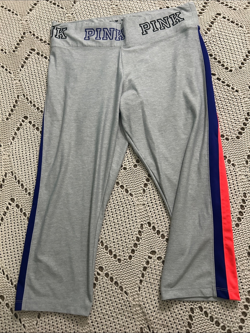 Victoria’s Secret PINK Ultimate Cropped Leggings Sz L